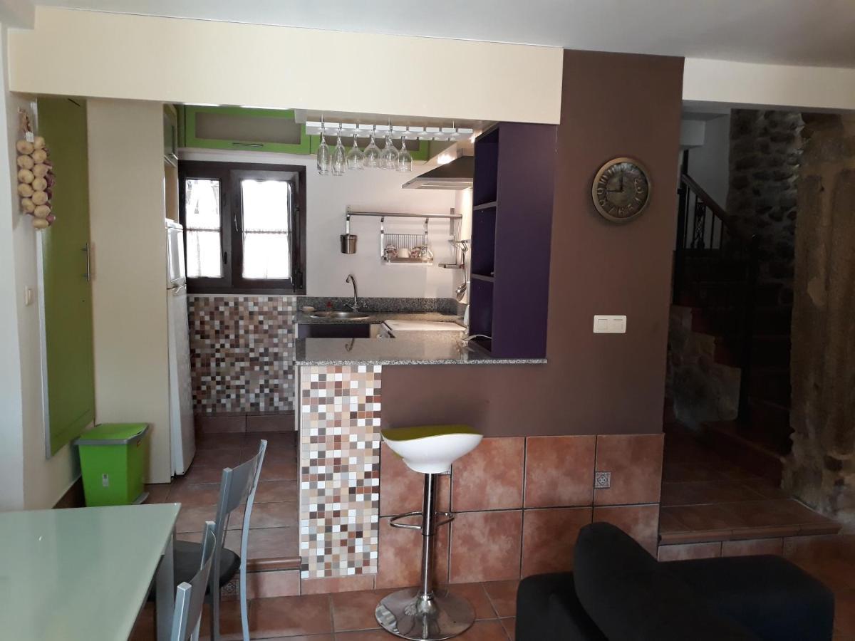 Casas Lucas - Carleo Outes
